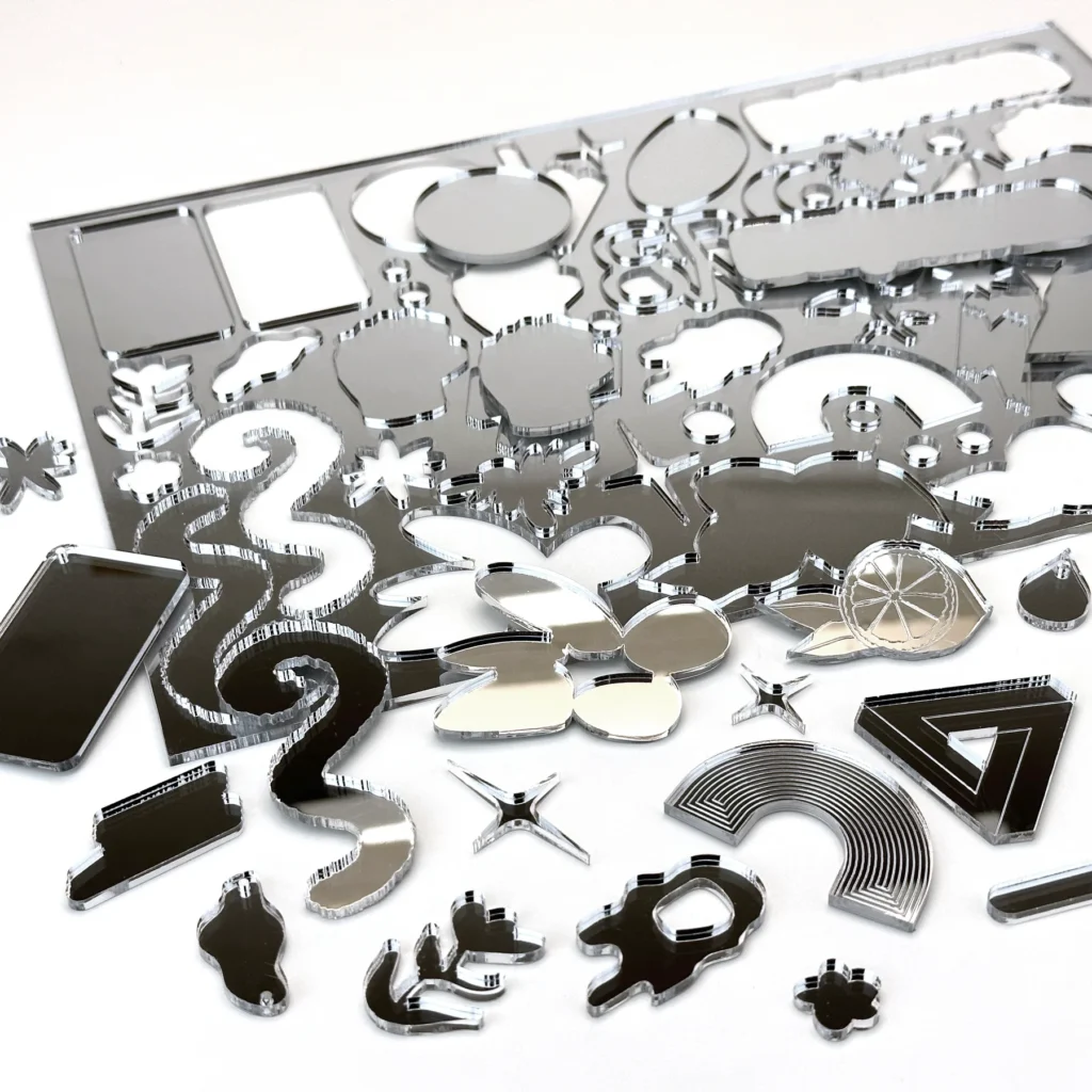 mirrorsilveracrylic_1800x